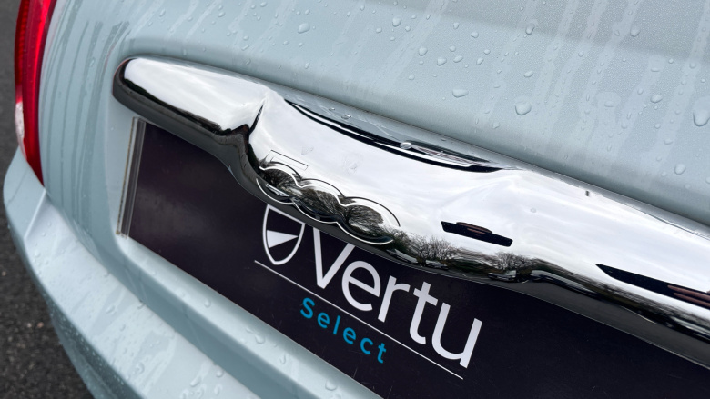 Fiat 500 1.0 Mild Hybrid Dolcevita [Part Leather] 3dr Petrol Hatchback